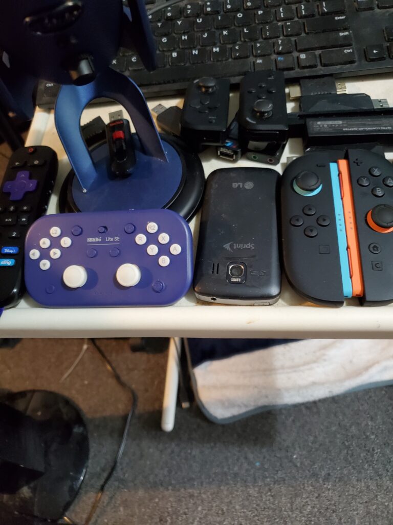 8BitDo Lite SE
Joy-Con 2